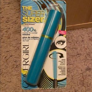 New COVERGIRL The Super Sizer Mascara